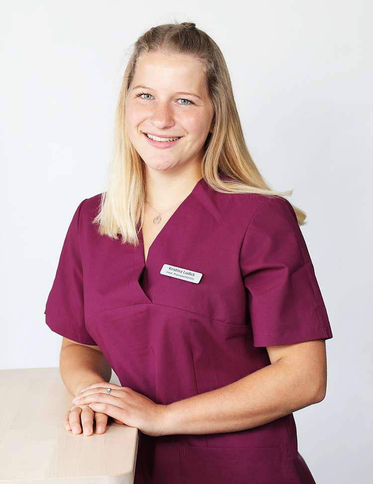 Kristina Ludick / Medizinische Praxis-Assistentin (MPA) / Kinderarztpraxis kinderärzte am werk / Rheinfelden - Aargau