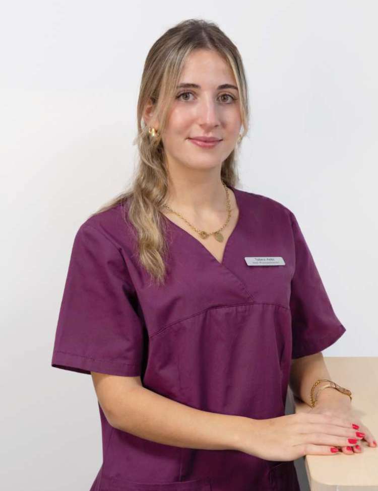 Tabea Aebi / Medizinische Praxis-Assistentin (MPA) / Kinderarztpraxis kinderärzte am werk / Rheinfelden - Aargau