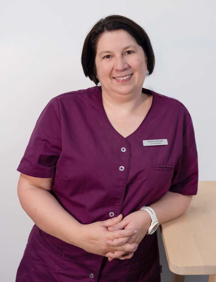 Andrea Brogli / Medizinische Praxis-Assistentin (MPA) / Kinderarztpraxis kinderärzte am werk / Rheinfelden - Aargau